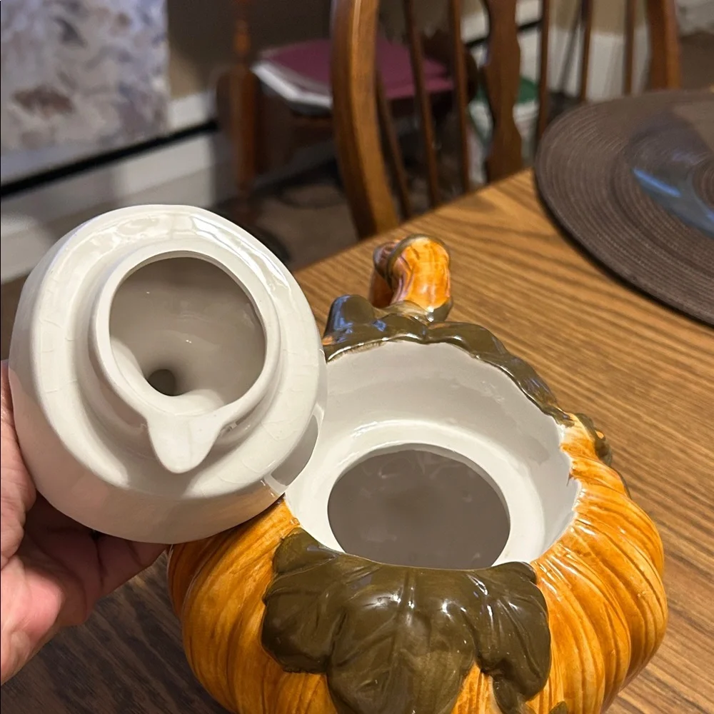 Harvest Pumpkin Teapot - Orange and Brown - Picture 5 of 6